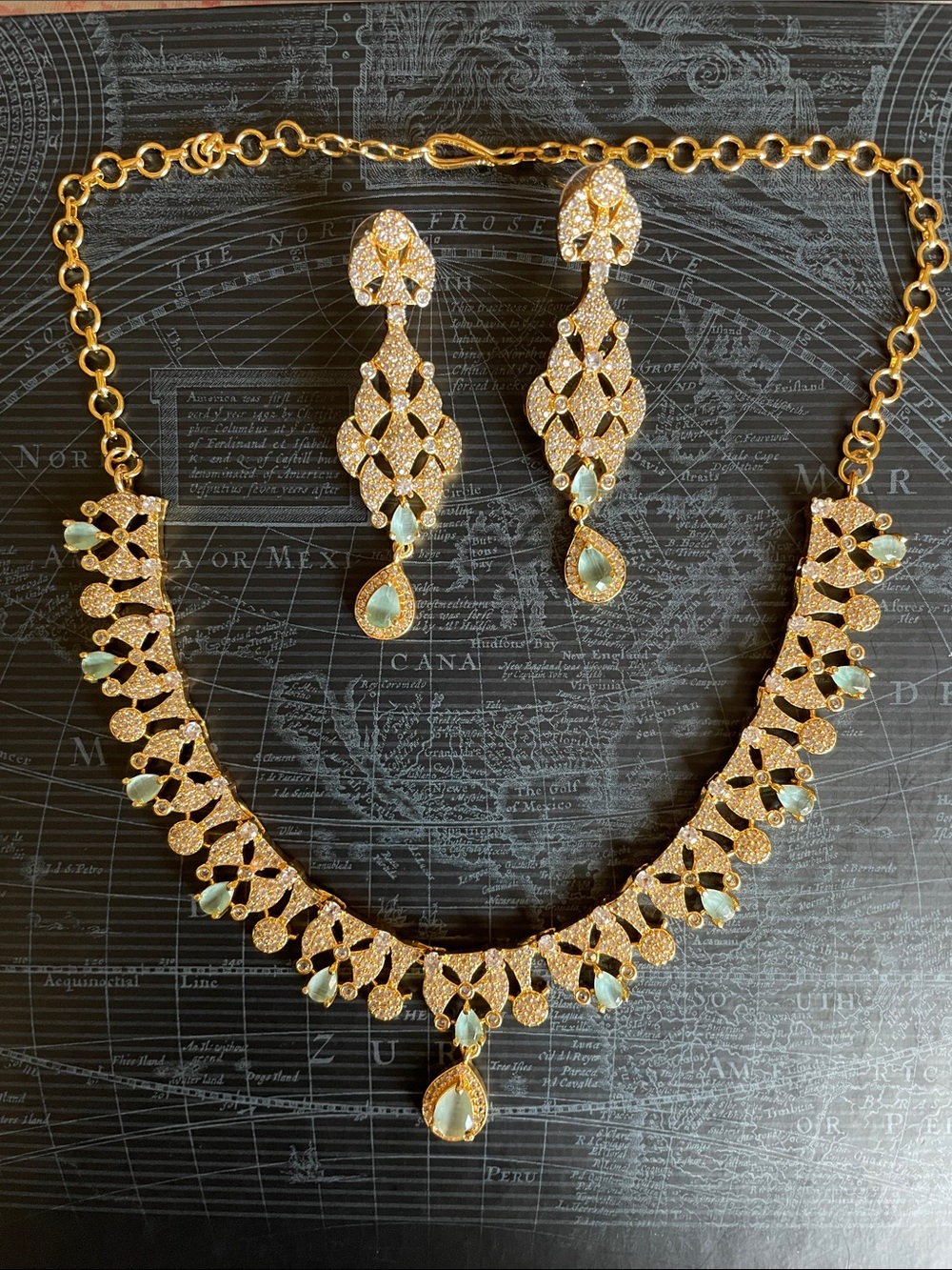 Gold and Light Green Teardrop Necklace & Earrings Set